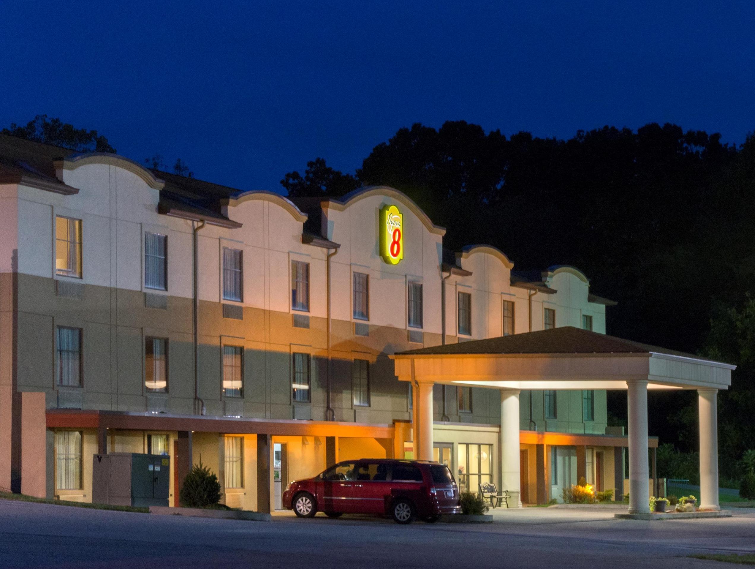 Super 8 By Wyndham Beaver Falls Luaran gambar